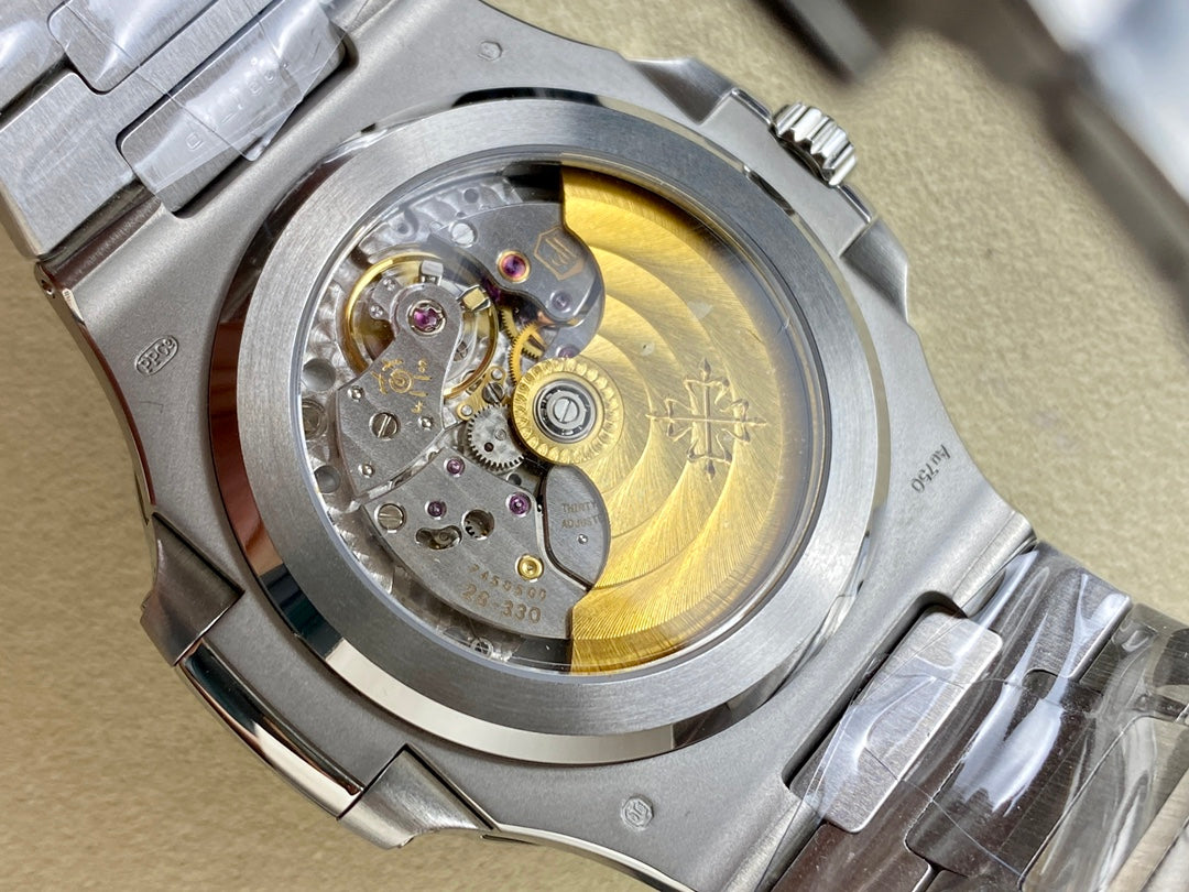 Patek Philippe Nautilus Men's Watch